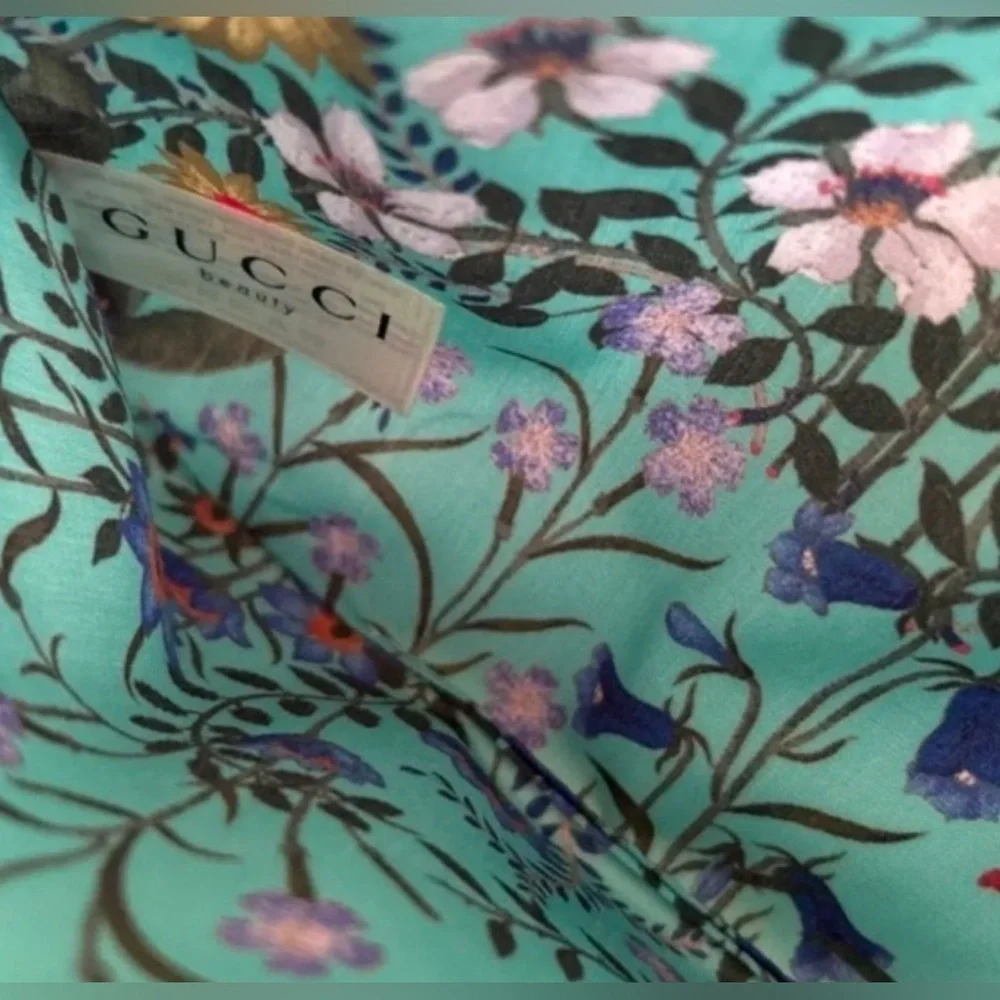 NEW Gucci Beauty Iridescent Floral Lined Cosmetic Bag